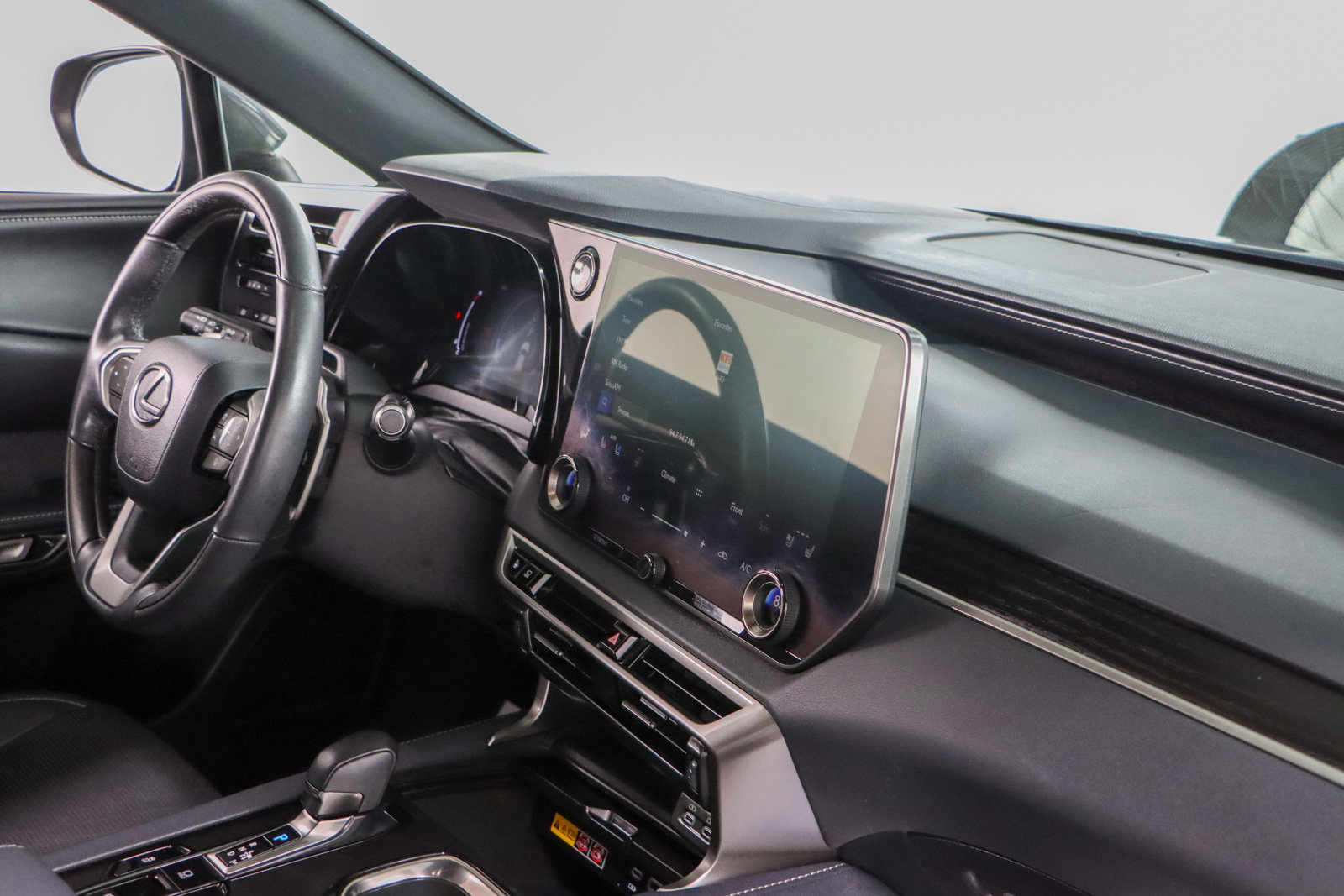 Used 2024 Lexus RX 350 Premium Plus w/ Convenience Package image 26