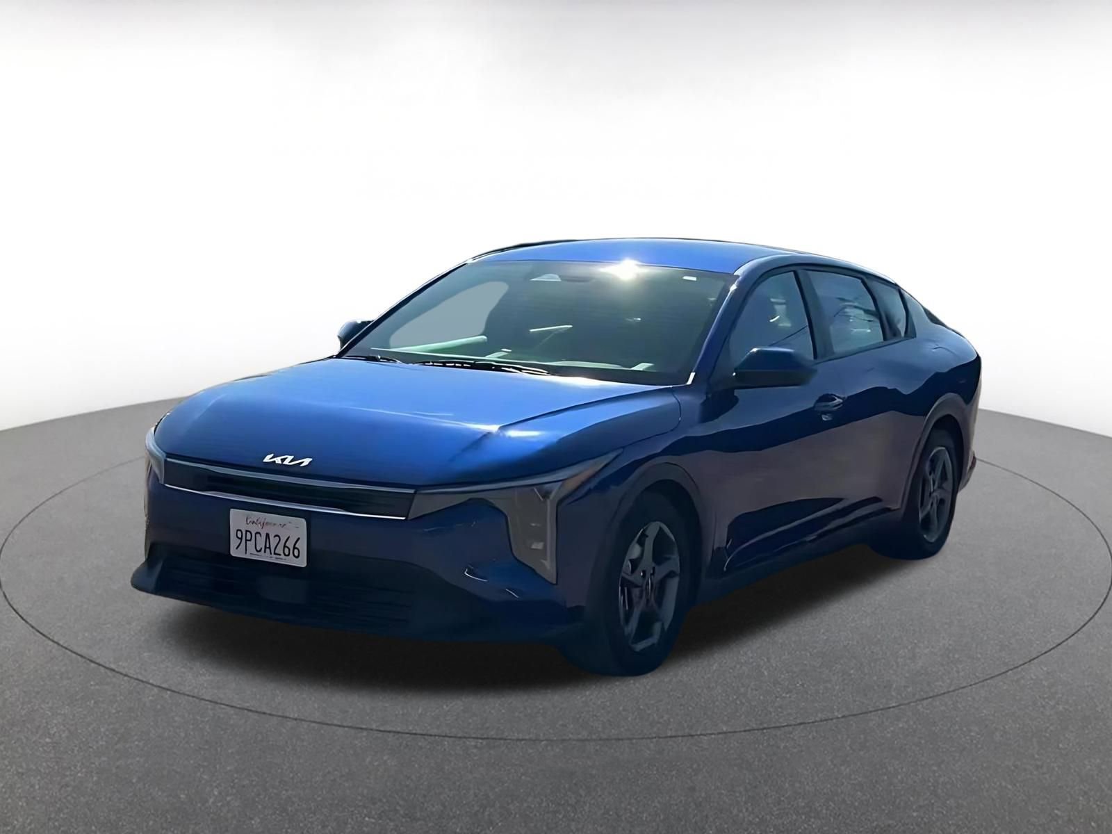 Used 2025 Kia K4 LXS image 7