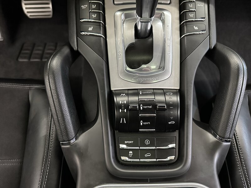 Used 2013 Porsche Cayenne GTS AWD/4WD image 18