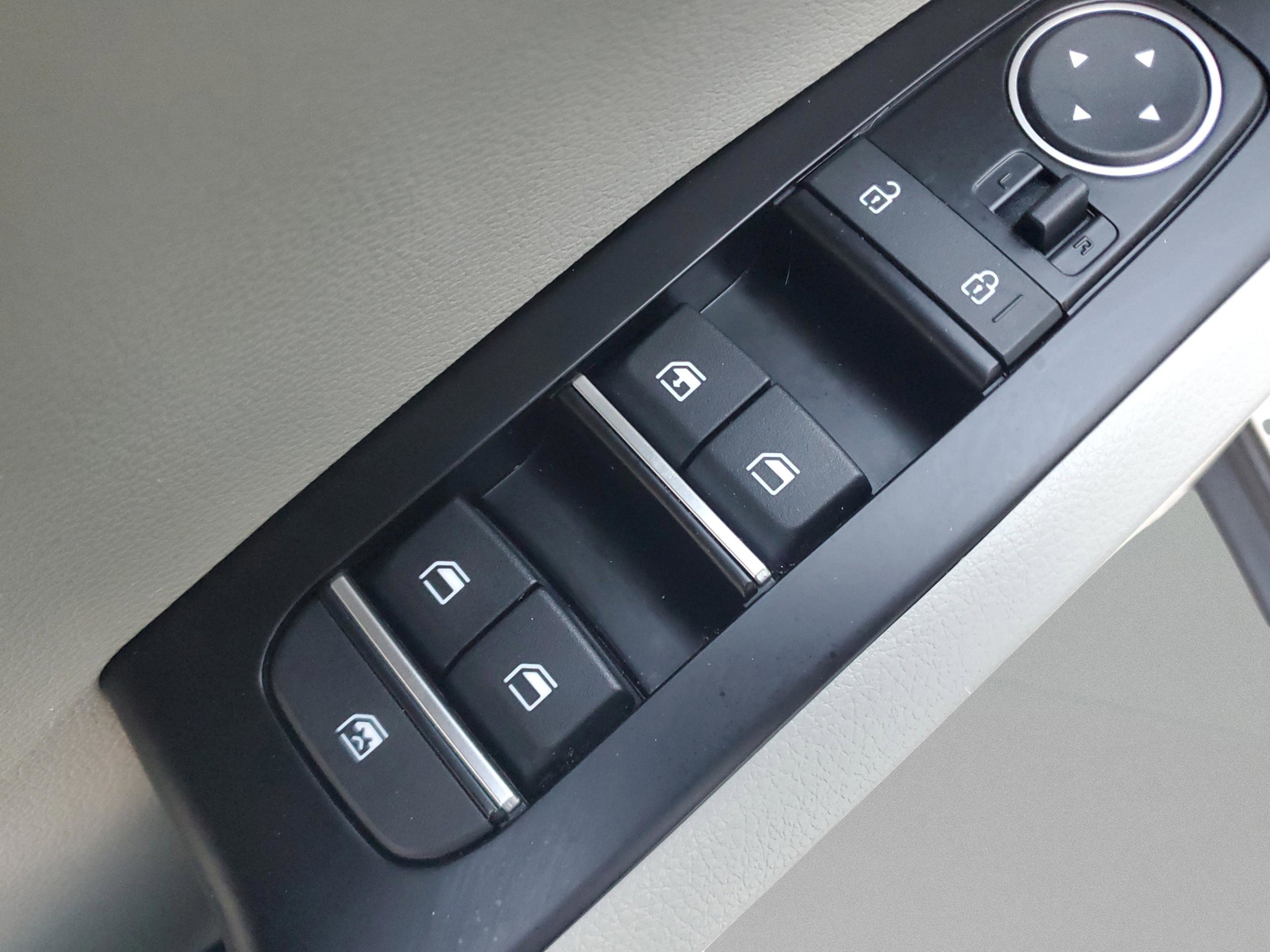 Certified 2023 Kia Soul LX w/ LX Technology Package image 16