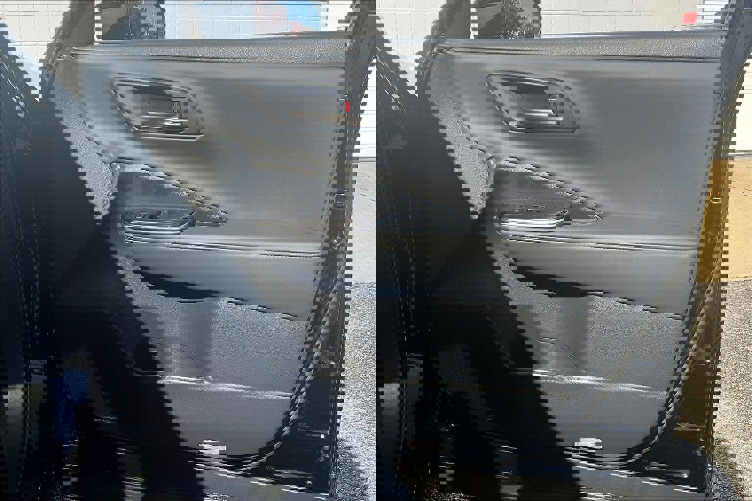 Used 2025 Toyota Crown Platinum image 29