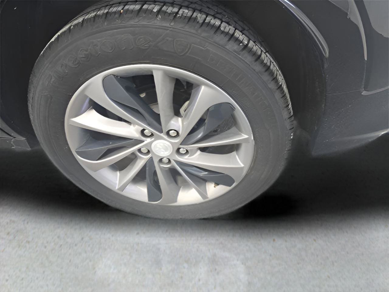 Used 2022 Buick Encore GX Preferred w/ Sport Touring Package image 32