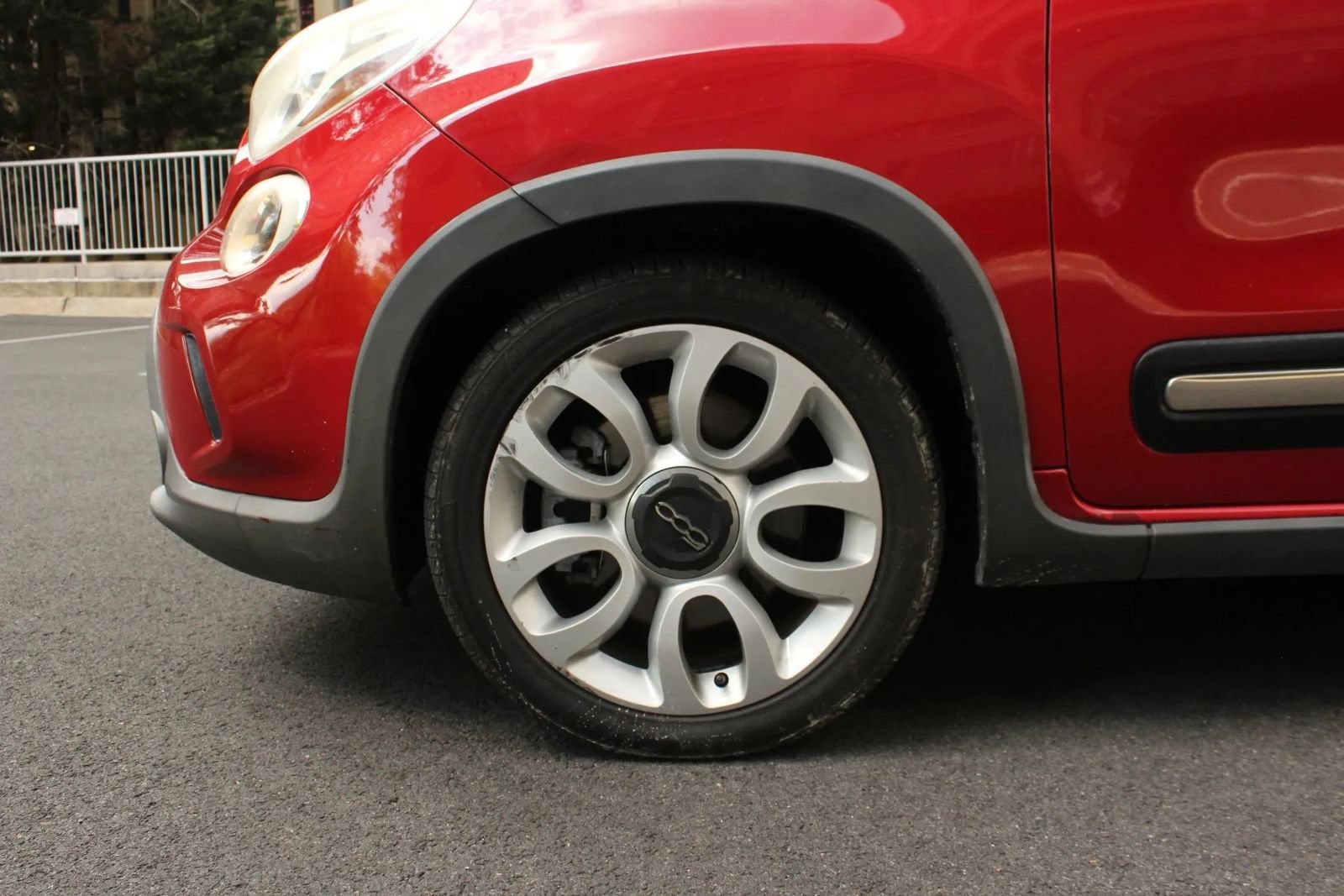 Used 2015 FIAT 500L Trekking FWD image 11