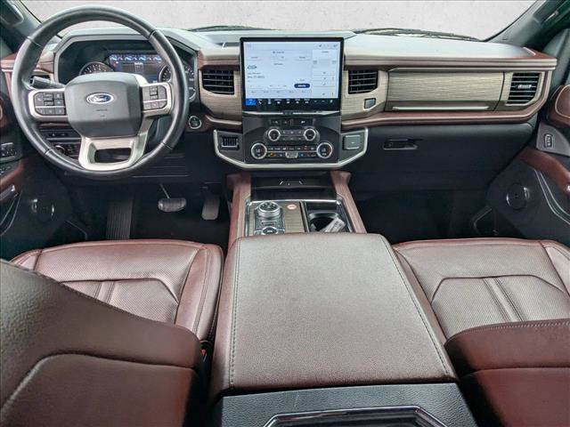 Used 2024 Ford Expedition Limited image 18