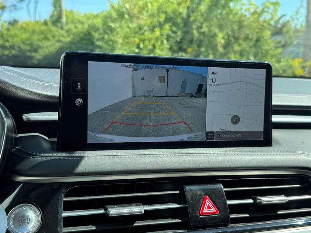 Used 2025 Genesis G70 2.5T image 22