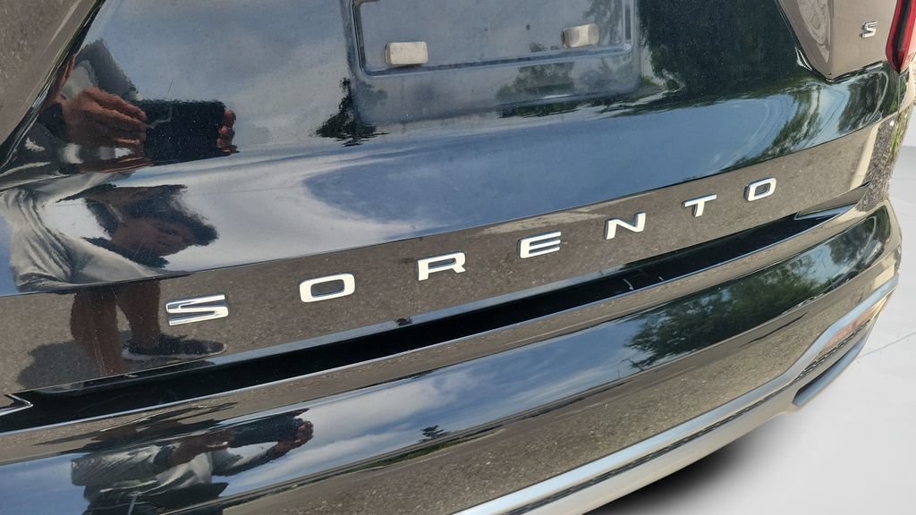 Used 2021 Kia Sorento S w/ Panoramic Sunroof Package FWD image 10
