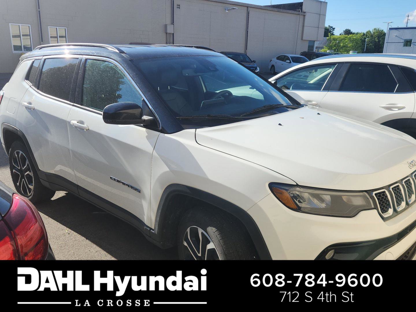 Used 2023 Jeep Compass Limited AWD/4WD image 1