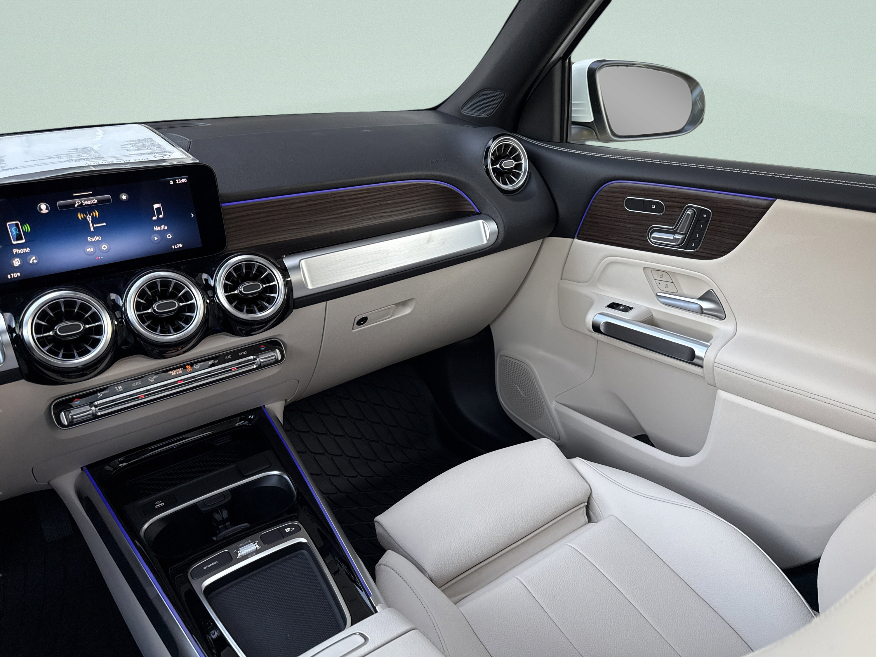 New 2026 Mercedes-Benz GLB 250 image 42