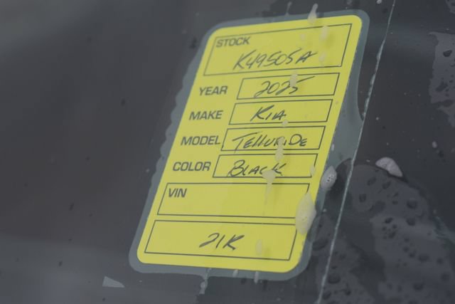 Certified 2025 Kia Telluride AWD image 14