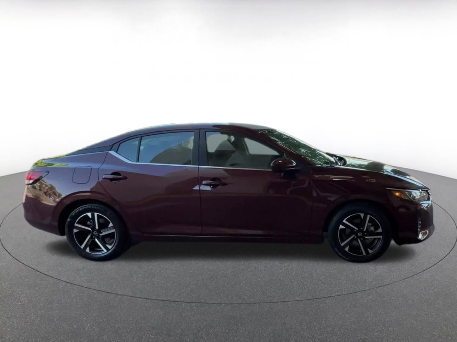 Used 2025 Nissan Sentra SV image 16