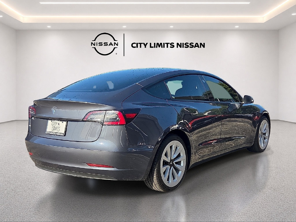 Used 2023 Tesla Model 3 Standard Range RWD image 5