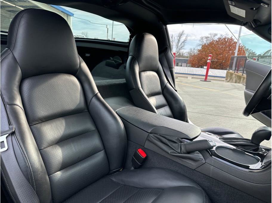 Used 2008 Chevrolet Corvette Coupe w/ Preferred Equipment Group image 19