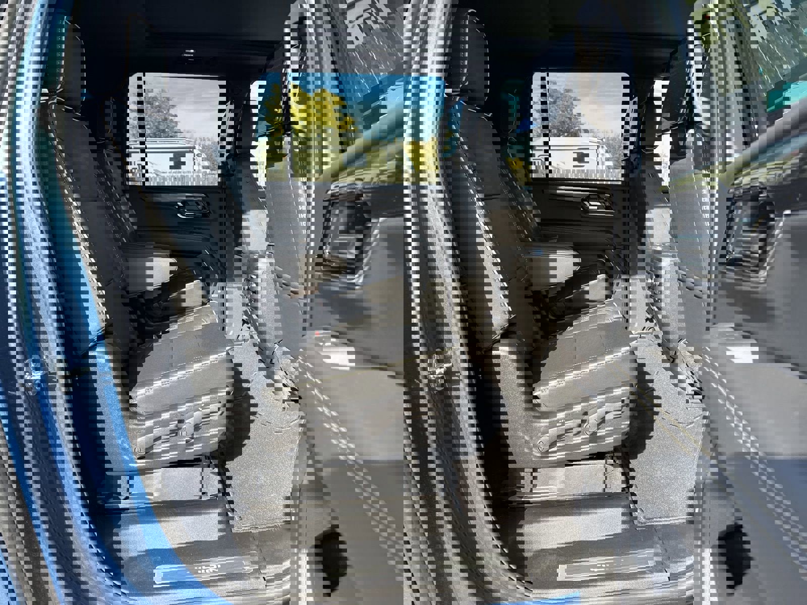 New 2026 GMC Yukon XL Elevation w/ Elevation Premium Package image 21