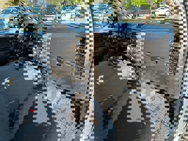 Used 2014 Nissan Titan S w/ Tow Package image 11