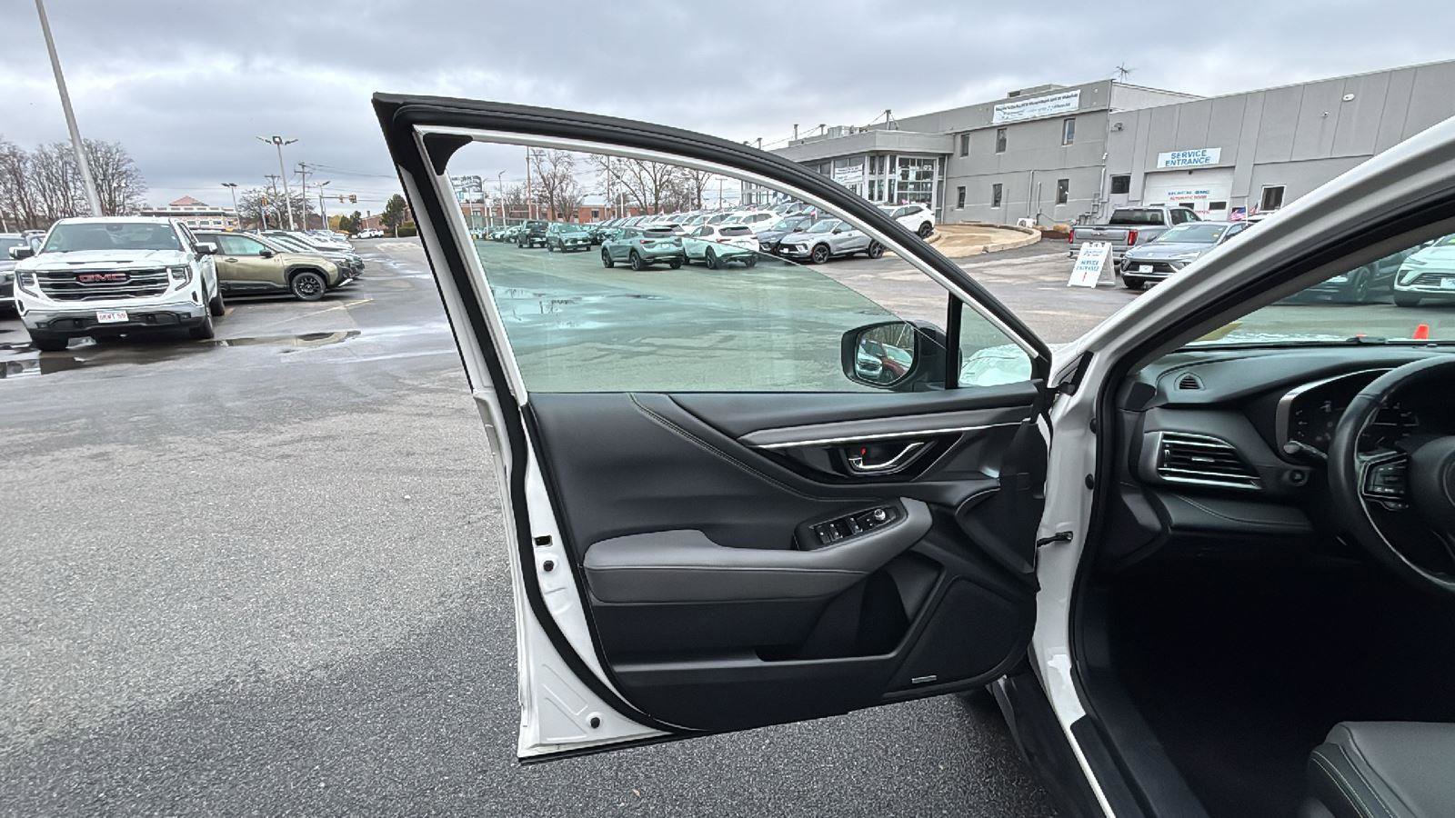 Certified 2024 Subaru Outback Onyx Edition AWD/4WD image 24