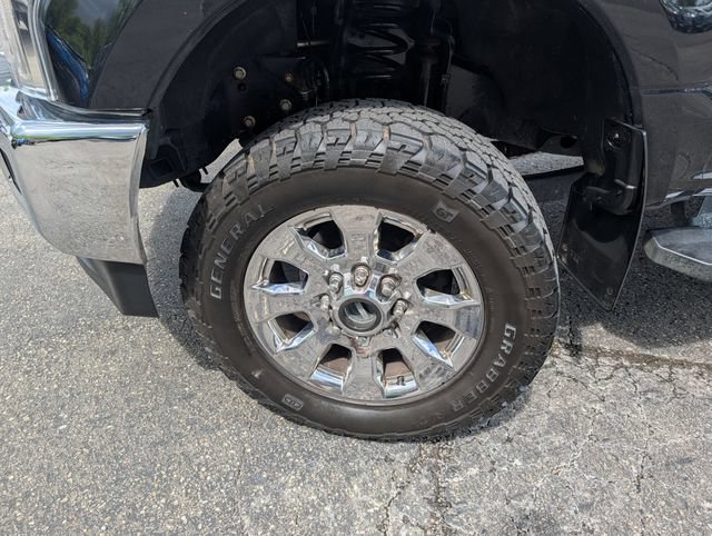 Used 2019 Ford F250 Lariat w/ Lariat Ultimate Package AWD/4WD image 3
