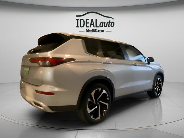 Used 2024 Mitsubishi Outlander SE AWD/4WD image 10