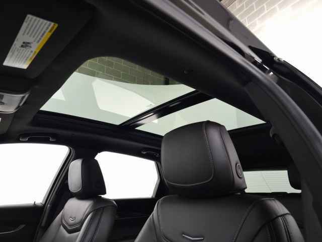 Certified 2025 Cadillac XT5 Premium Luxury w/ LPO, Floor Liner Package image 22