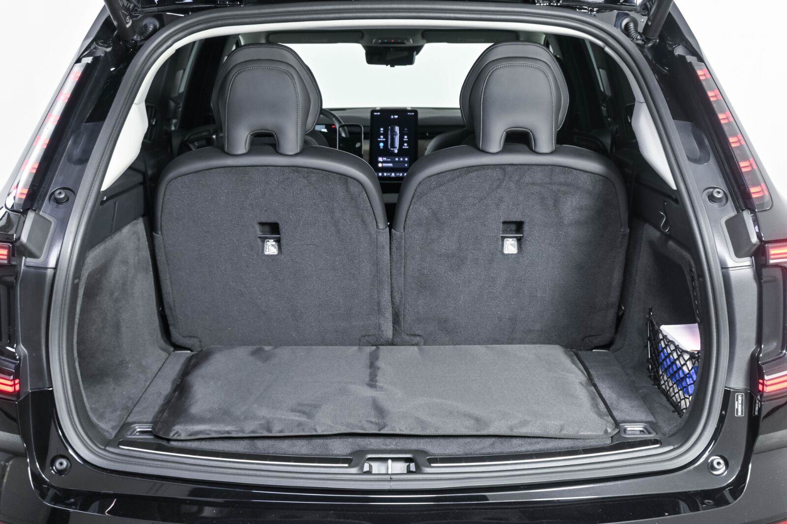 Used 2025 Volvo EX90 Ultra AWD/4WD image 30