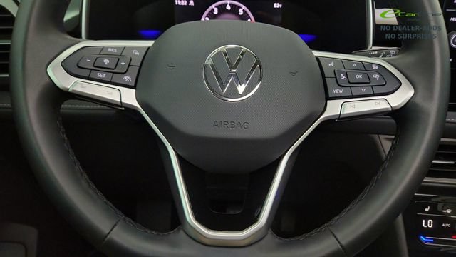 Used 2025 Volkswagen Taos SE AWD/4WD image 42