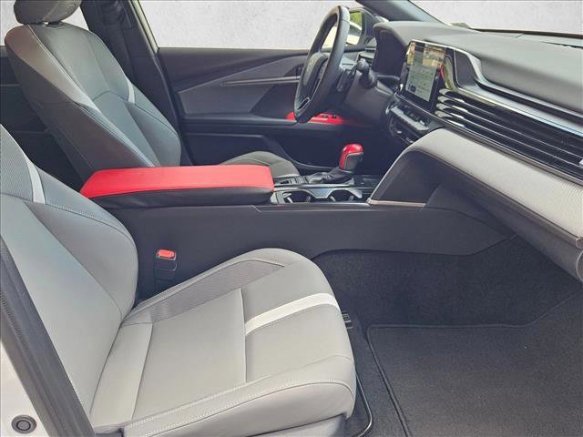 Used 2025 Toyota Camry SE FWD image 20