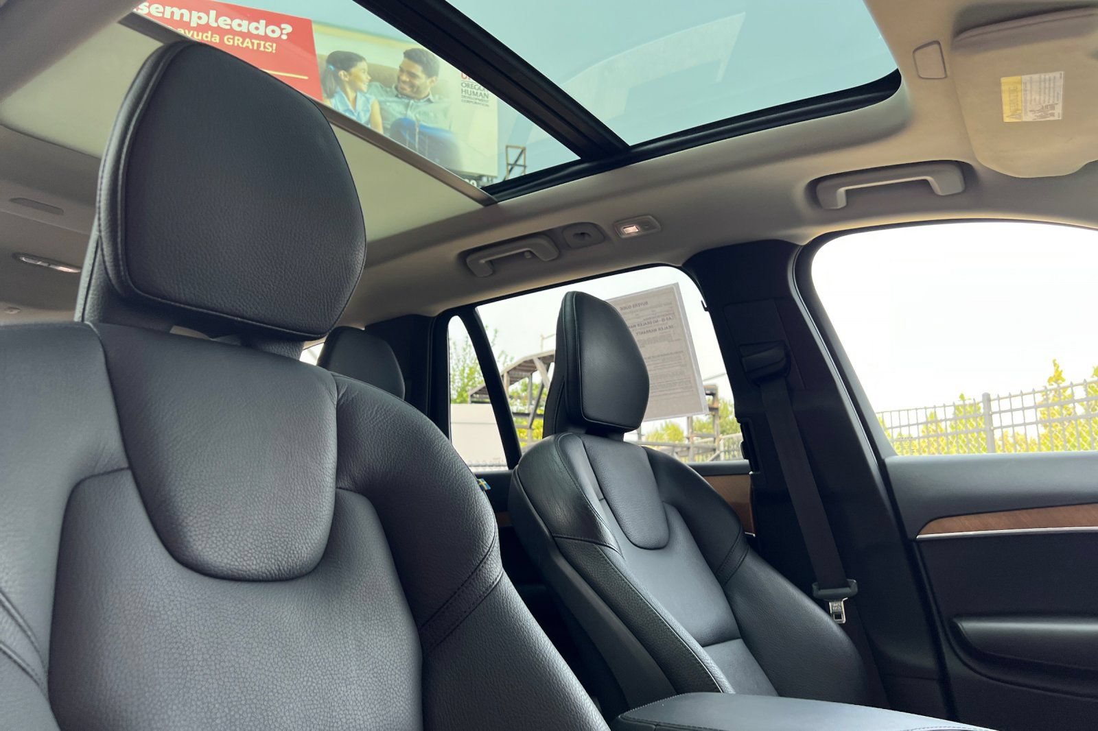 Used 2023 Volvo XC90 B5 Plus AWD/4WD image 19