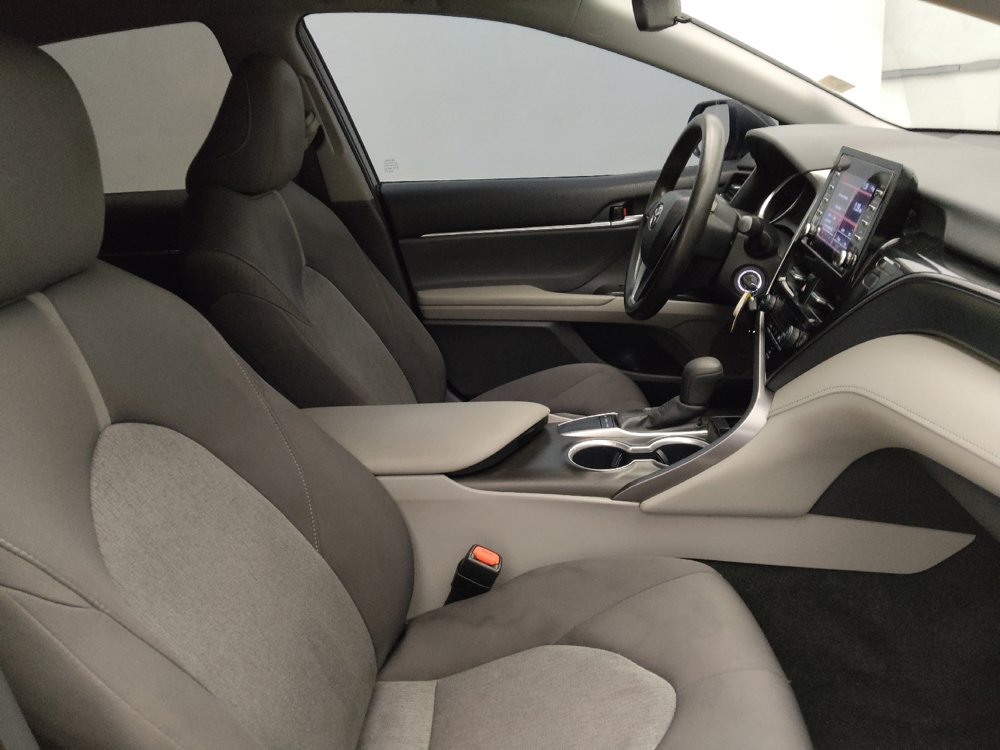 Used 2022 Toyota Camry LE FWD image 21