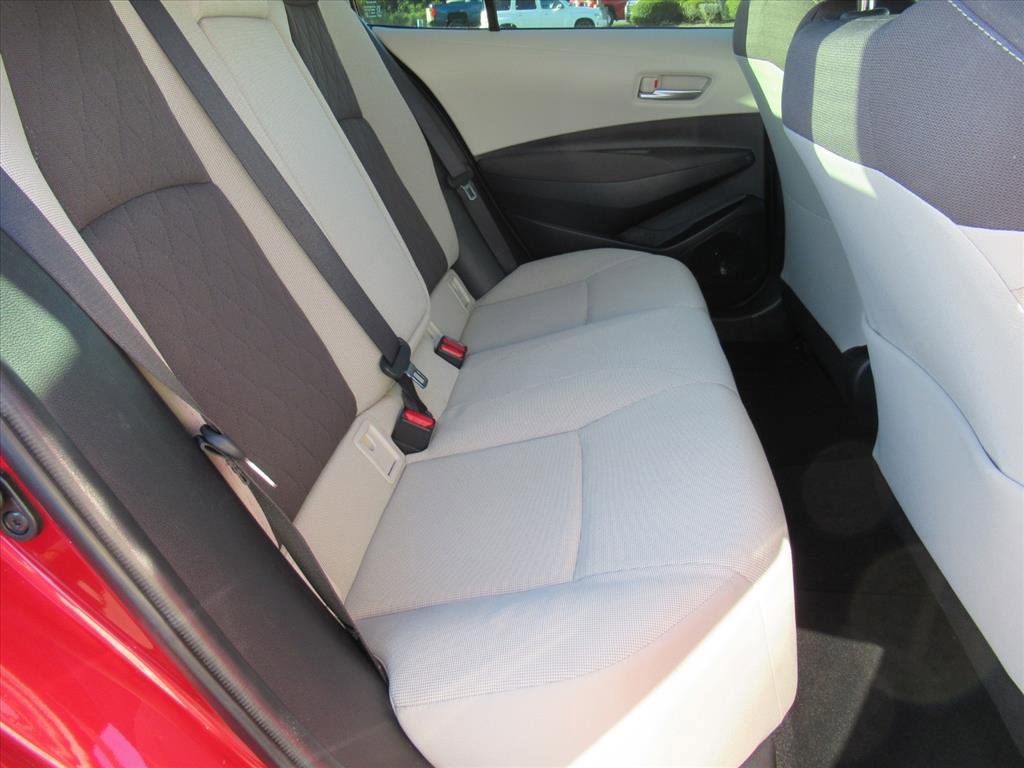 Used 2020 Toyota Corolla LE image 27