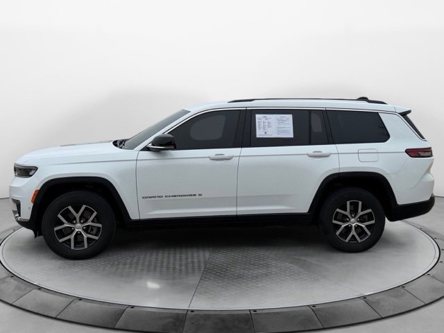 Used 2023 Jeep Grand Cherokee L Limited w/ Luxury Tech Group II image 6