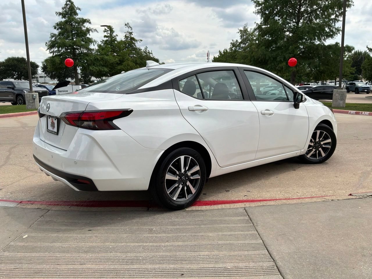 Used 2025 Nissan Versa SV FWD image 6