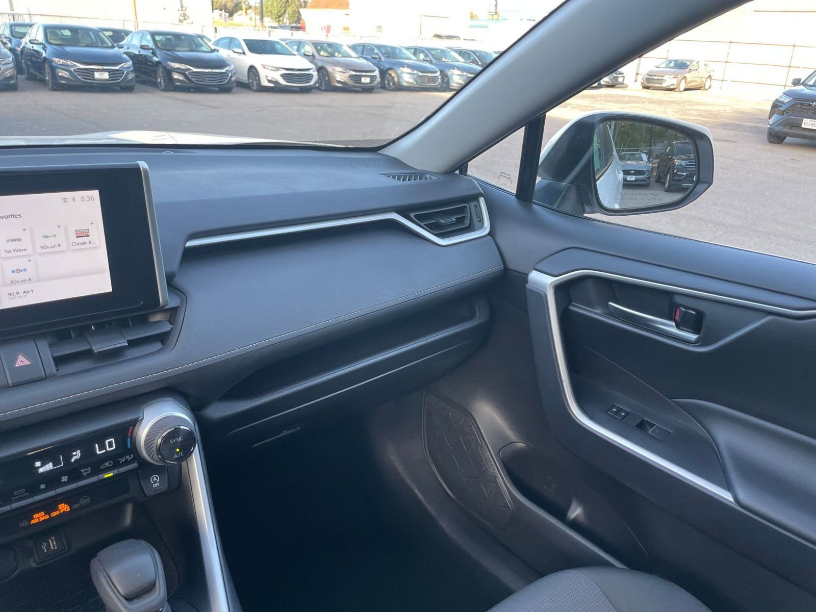 Used 2025 Toyota RAV4 XLE image 36