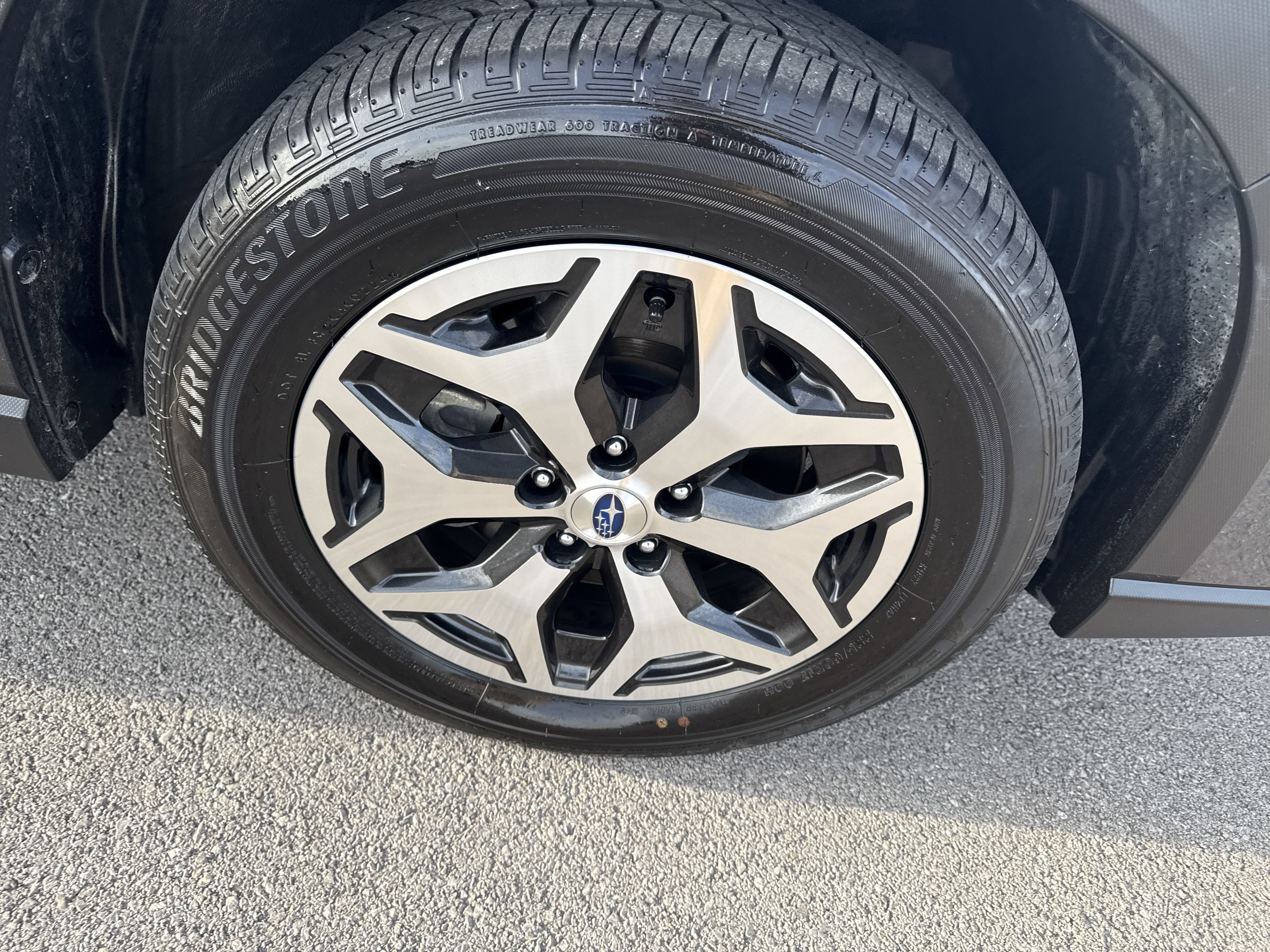 Used 2024 Subaru Forester Premium image 9