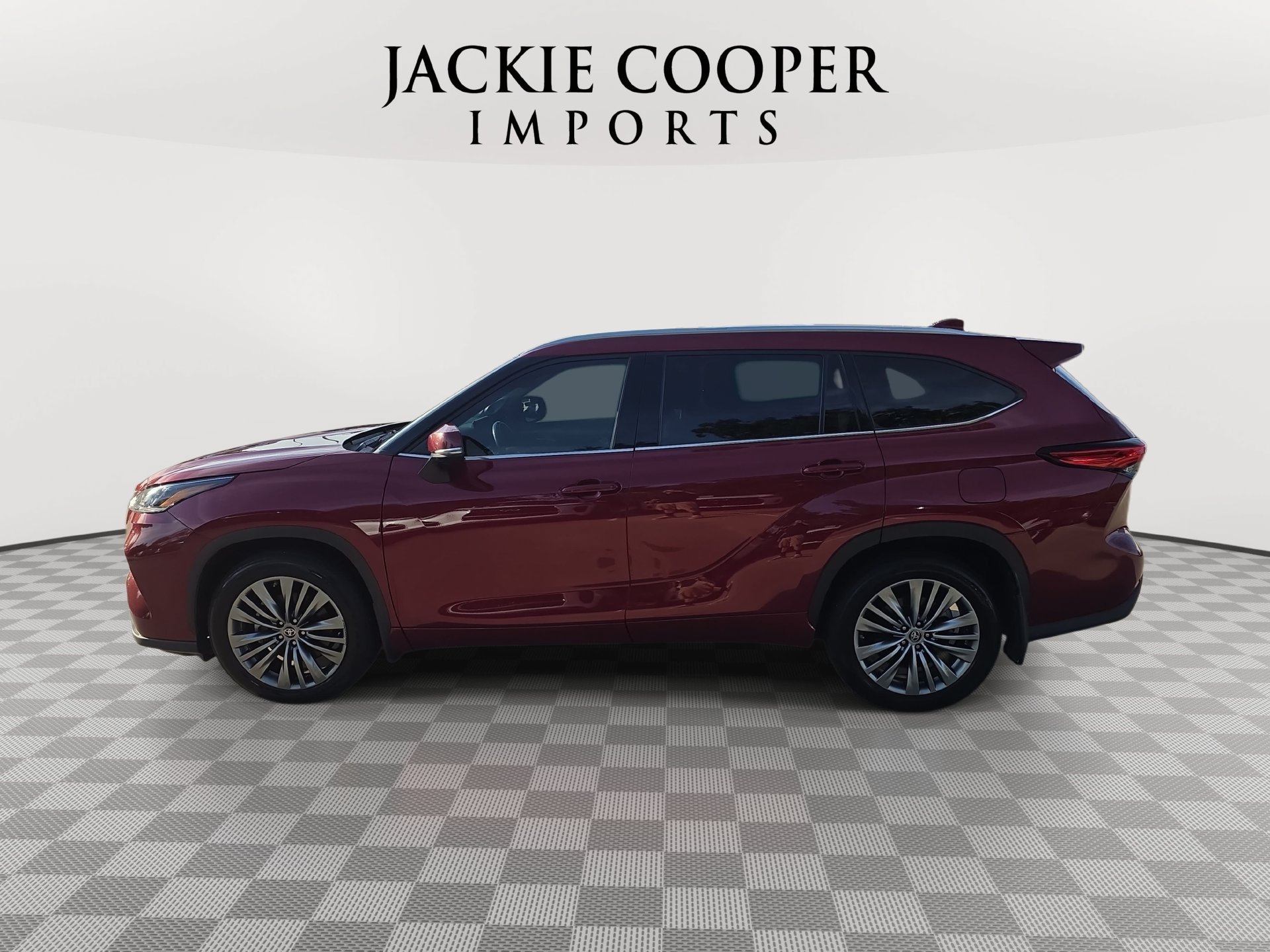 Used 2021 Toyota Highlander Platinum AWD/4WD image 8