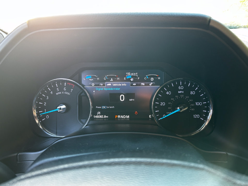 Used 2019 Ford Expedition XLT w/ Equipment Group 202A AWD/4WD image 16
