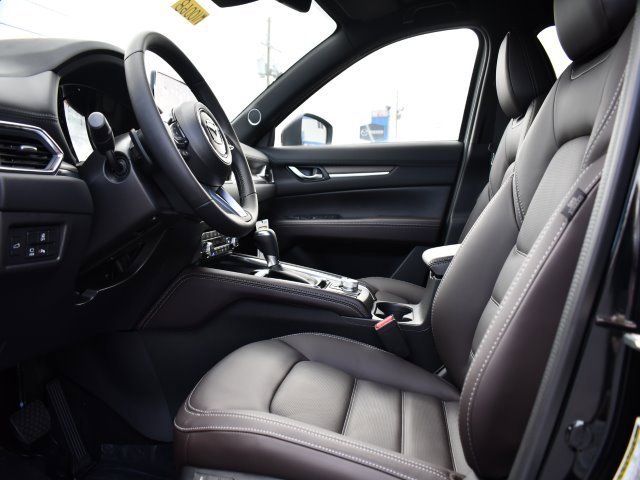 New 2025 MAZDA CX-5 Signature image 13