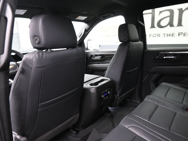 Used 2025 Chevrolet Tahoe LS AWD/4WD image 10