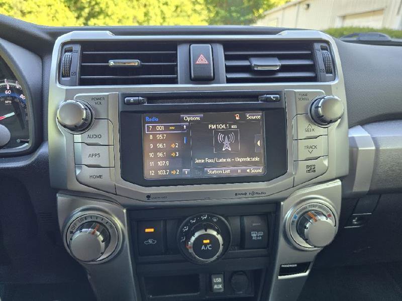 Used 2016 Toyota 4Runner SR5 AWD/4WD image 37