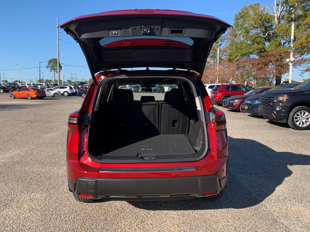 New 2026 Nissan Rogue SV image 4
