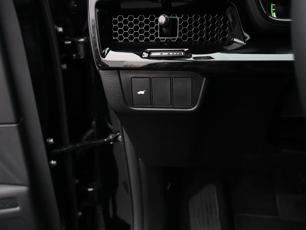 Certified 2026 Honda CR-V Sport Touring image 31