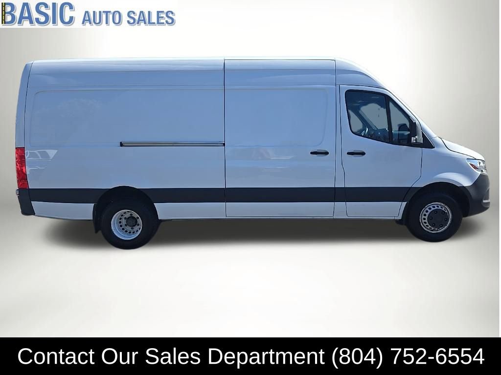 Used 2020 Freightliner Sprinter 3500 image 6