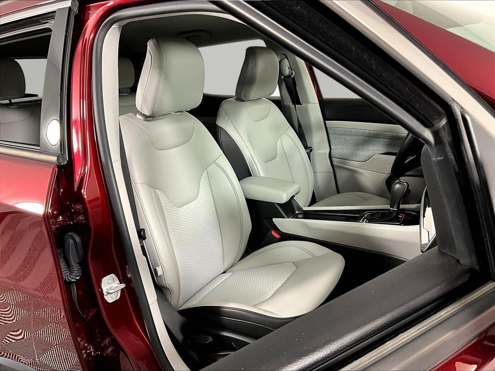 Used 2022 Jeep Compass Latitude w/ Convenience Group AWD/4WD image 28