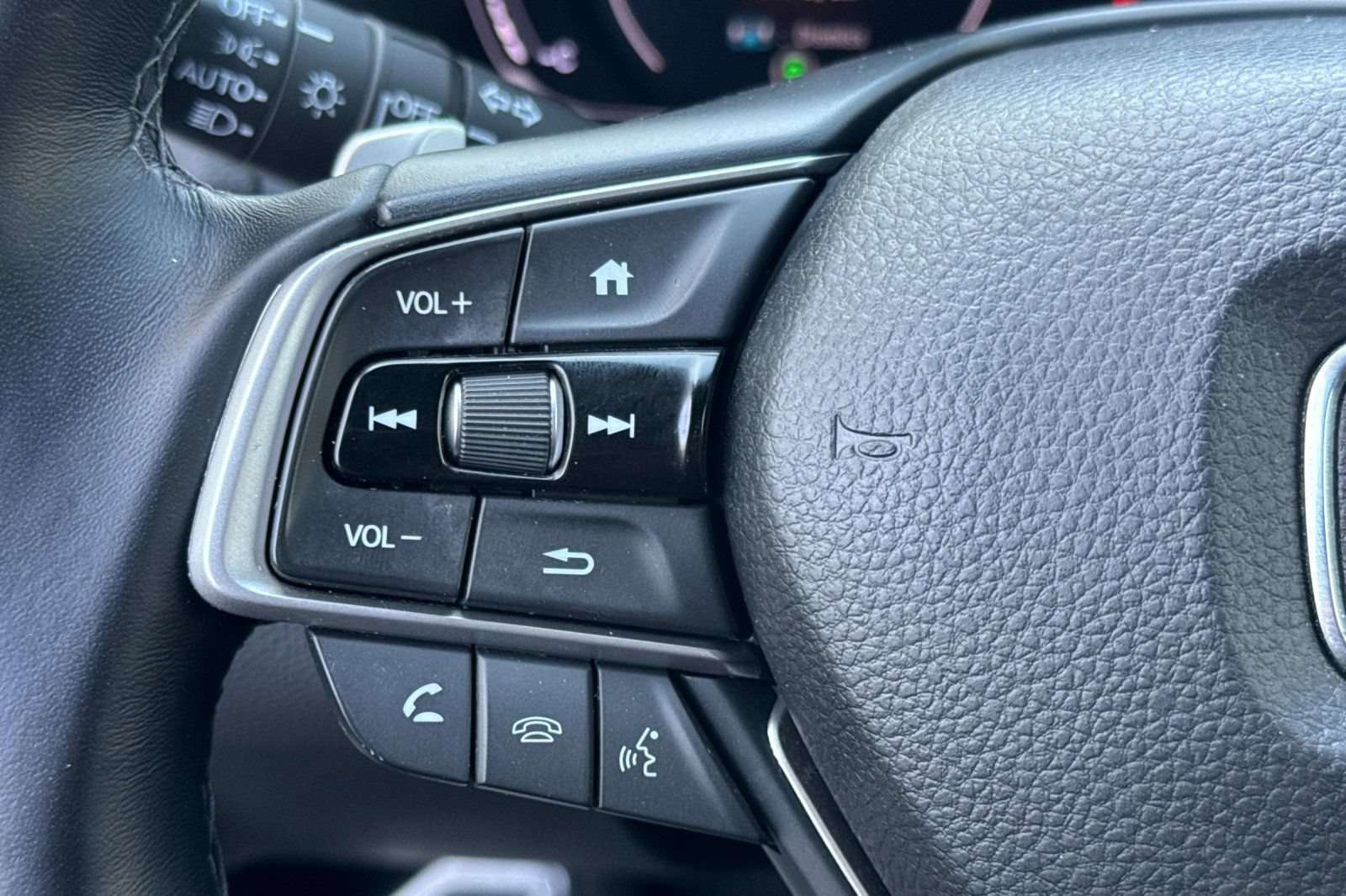 Used 2019 Honda Accord Sport image 28