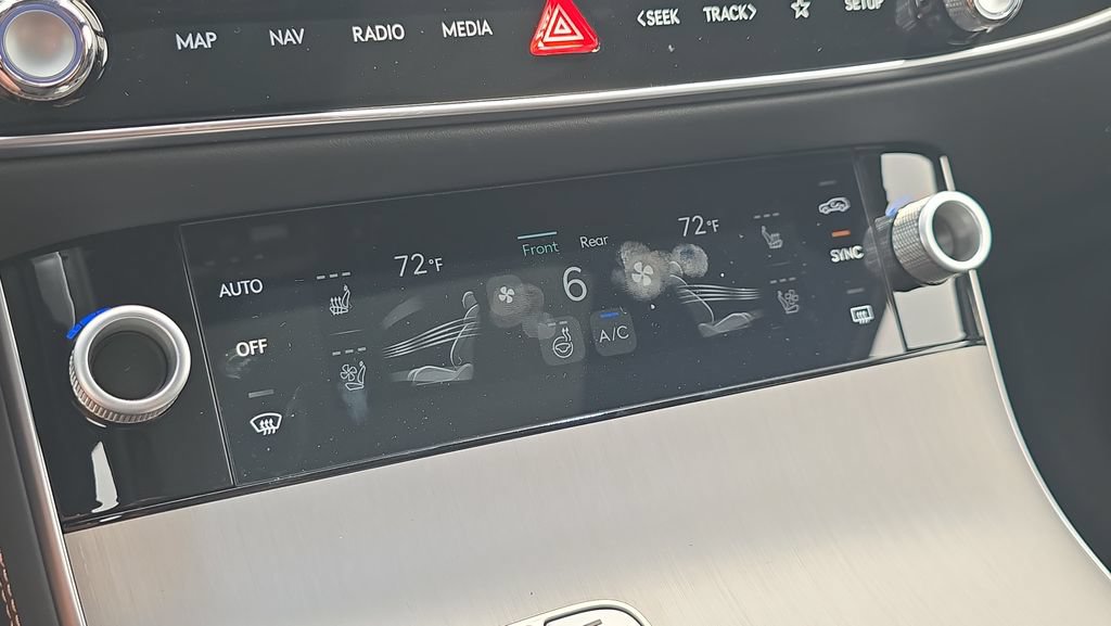 New 2026 Genesis GV70 3.5T Sport Advanced AWD/4WD image 24