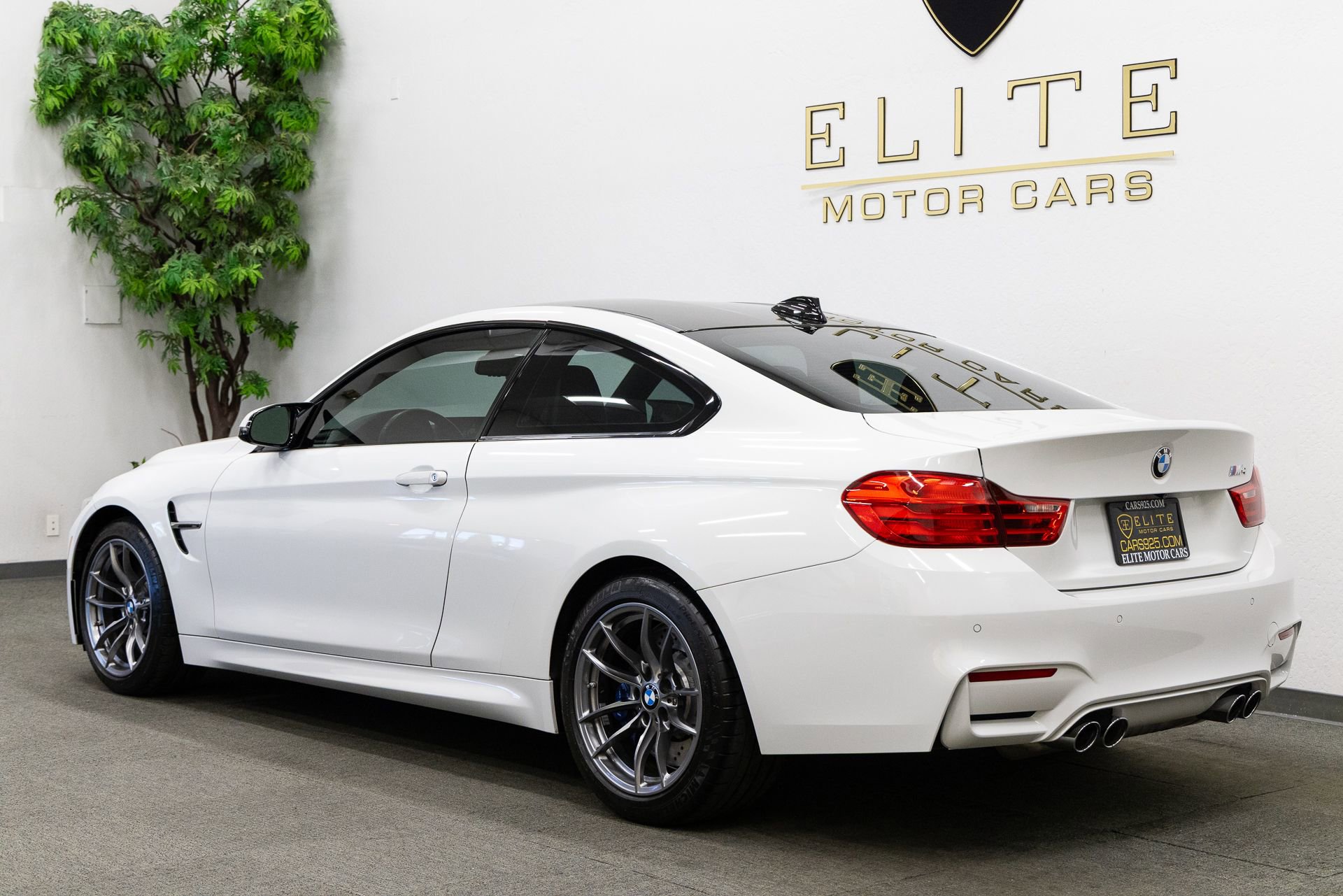 Used 2015 BMW M4 Coupe image 3