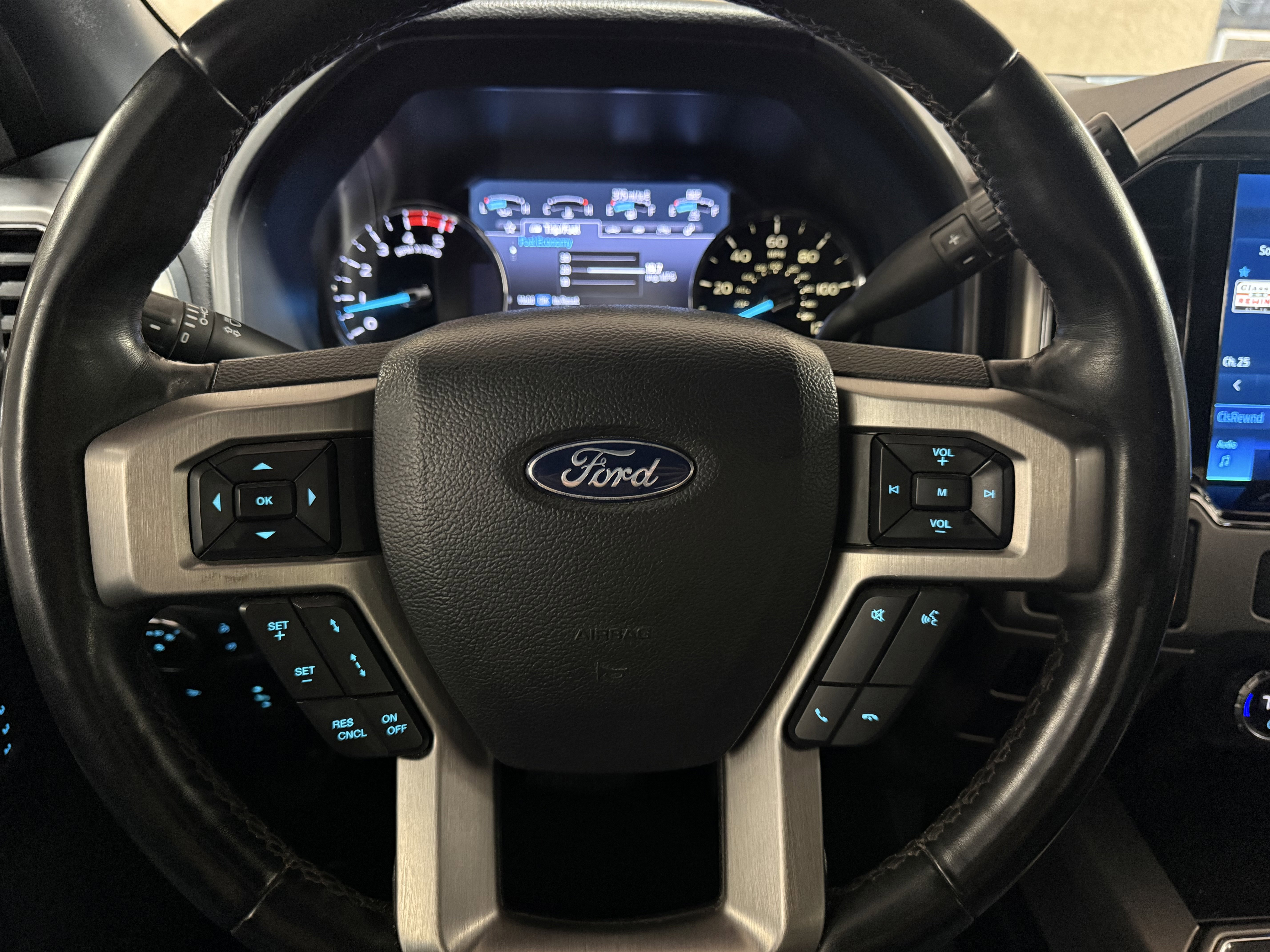 Used 2022 Ford F250 Platinum AWD/4WD image 15
