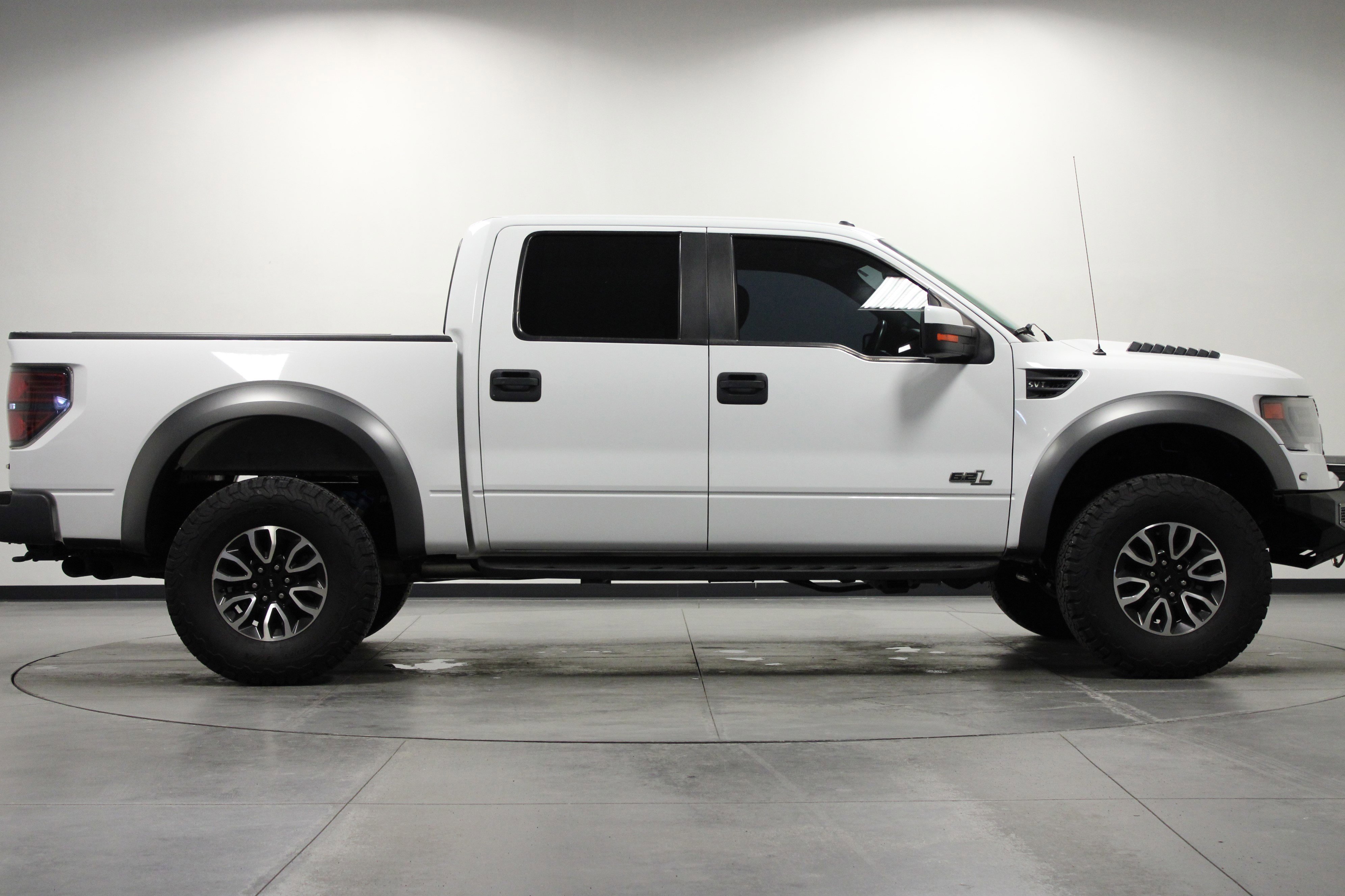 Used 2014 Ford F150 Raptor w/ Equipment Group 801A Luxury AWD/4WD image 3