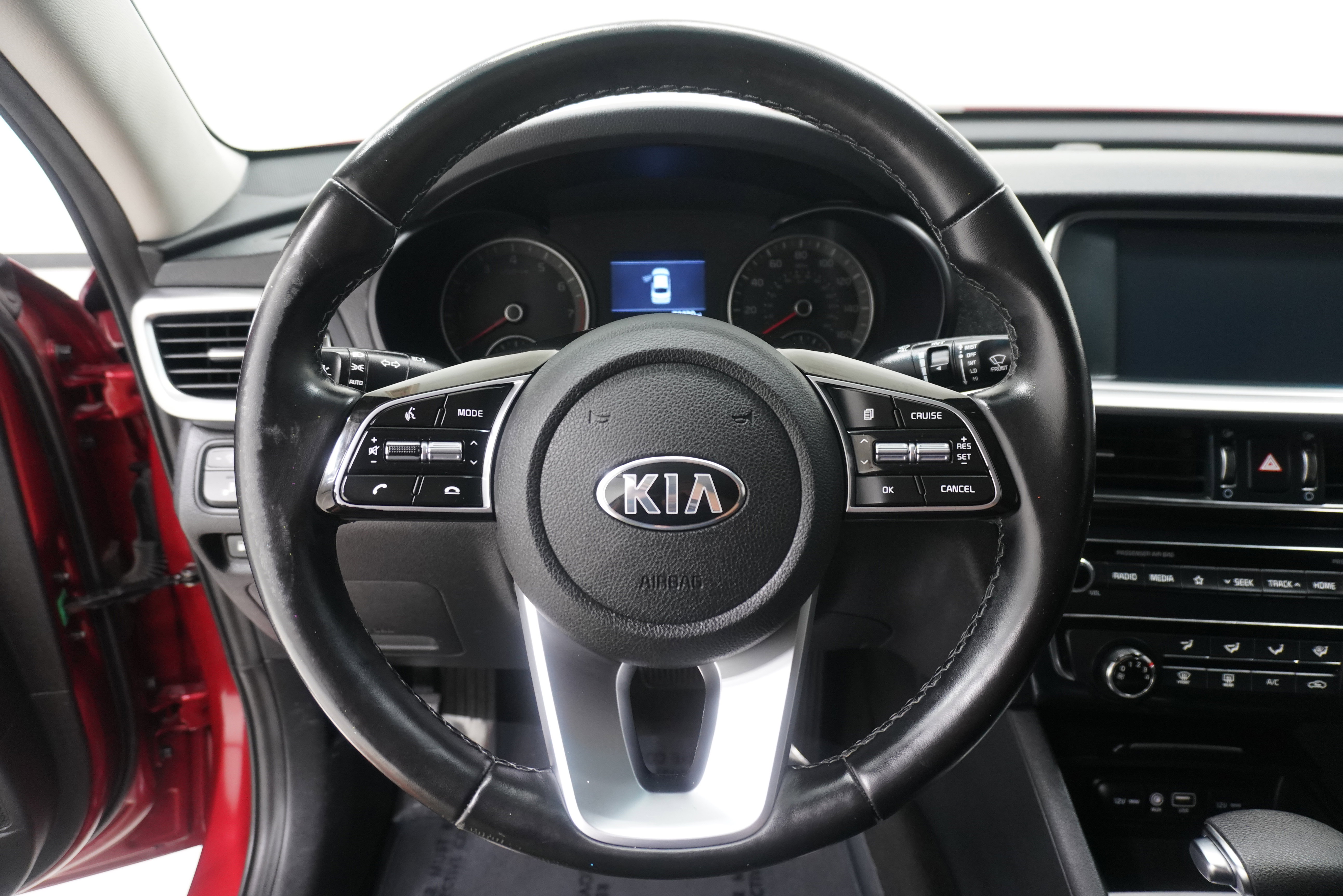 Used 2020 Kia Optima SE image 16