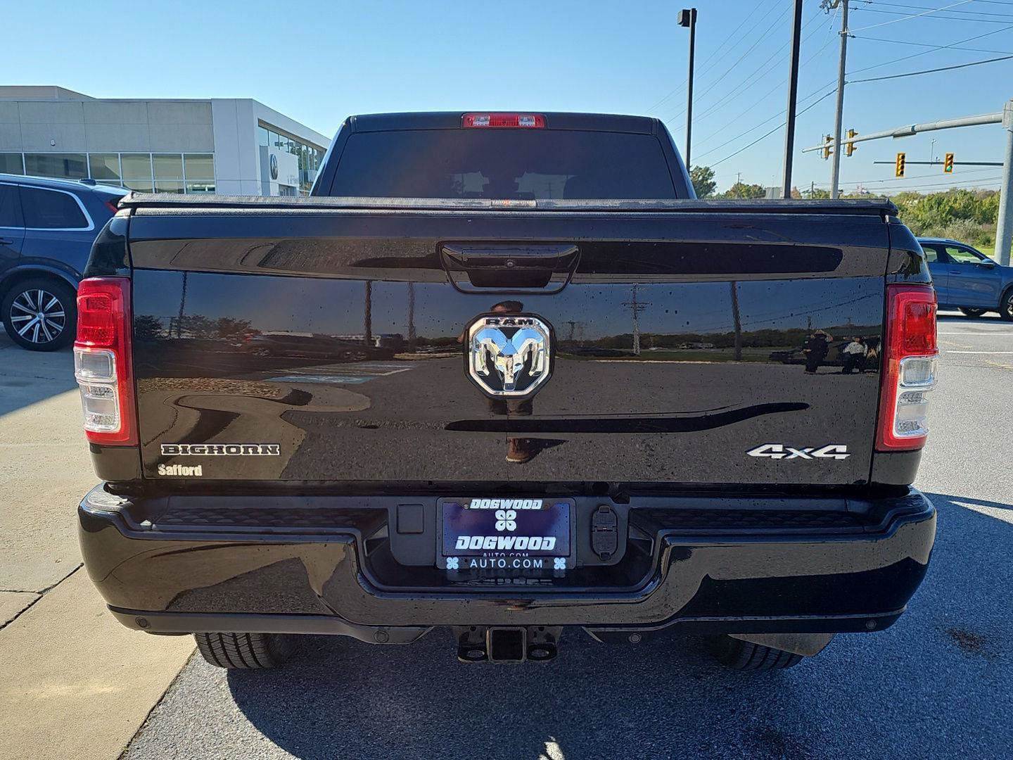 Used 2024 RAM 2500 Big Horn w/ Sport Appearance Package AWD/4WD image 6