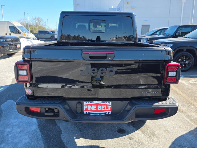 New 2026 Jeep Gladiator Sahara image 9