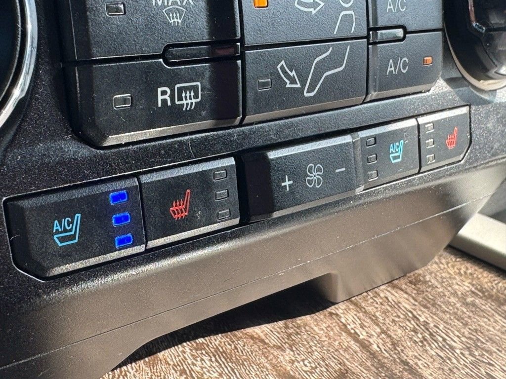 Used 2019 Ford F250 Lariat w/ Lariat Ultimate Package image 37